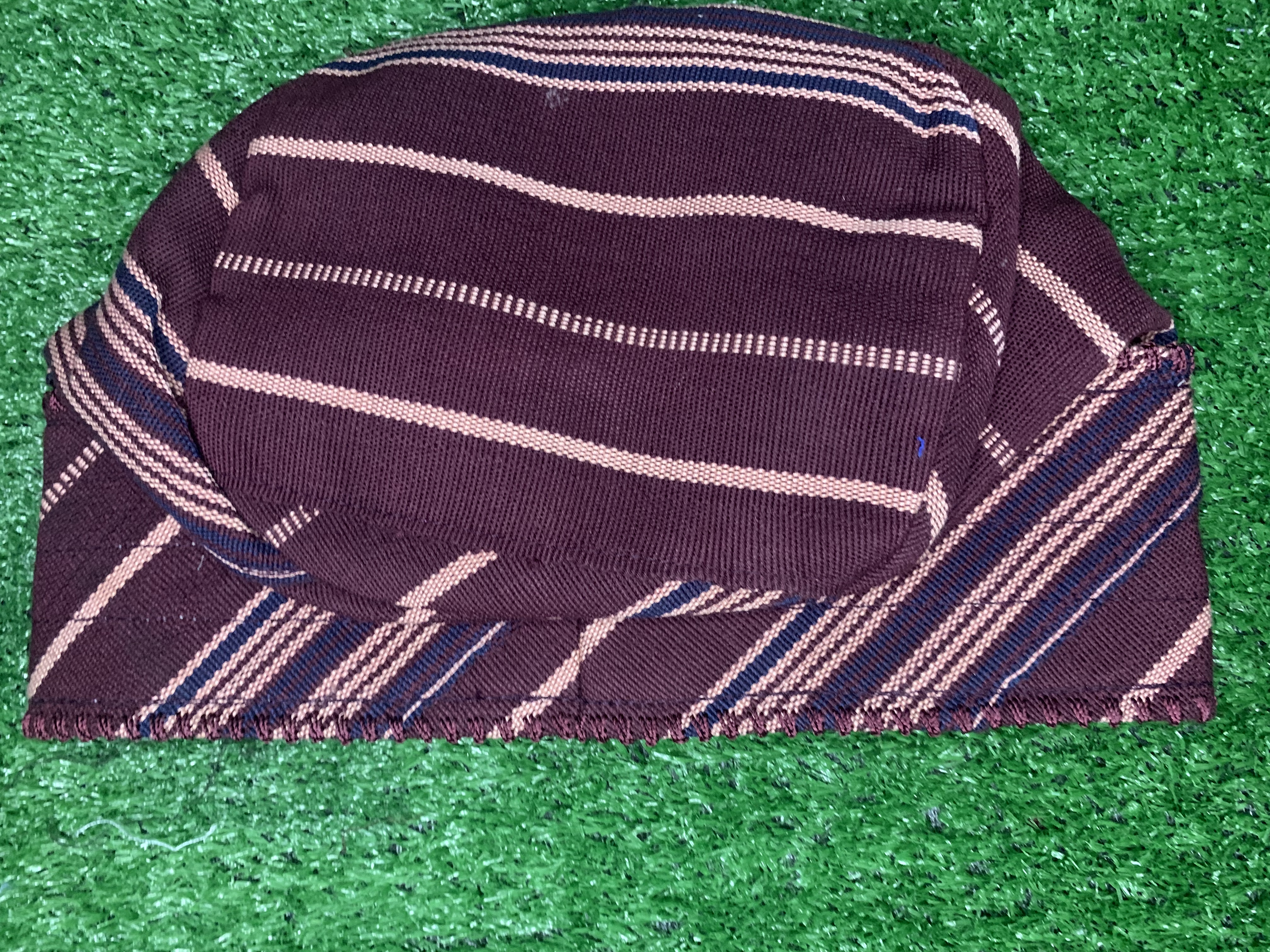Caps